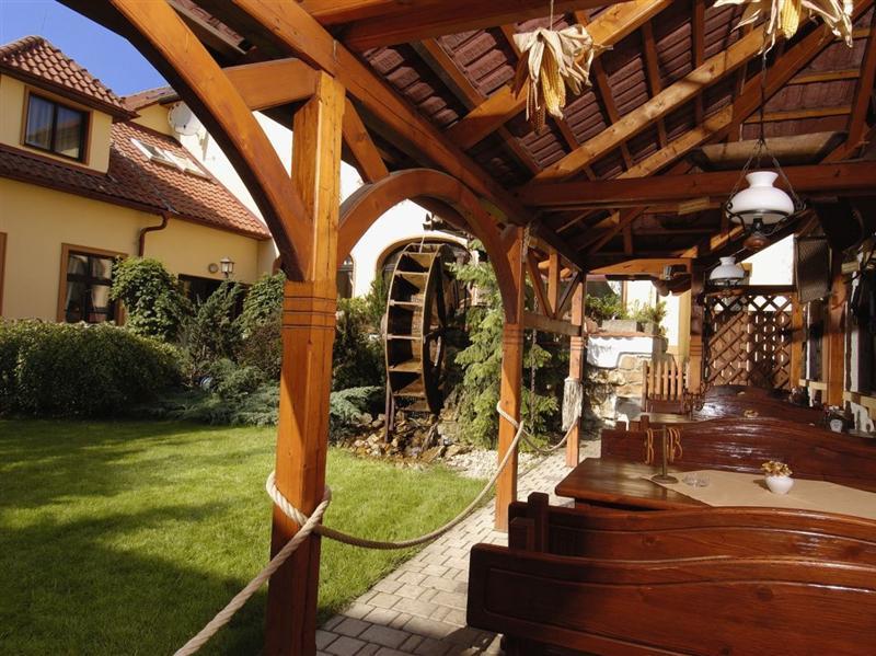 Hotel Selsky Dvur - Bohemian Village Courtyard Praga Exterior foto