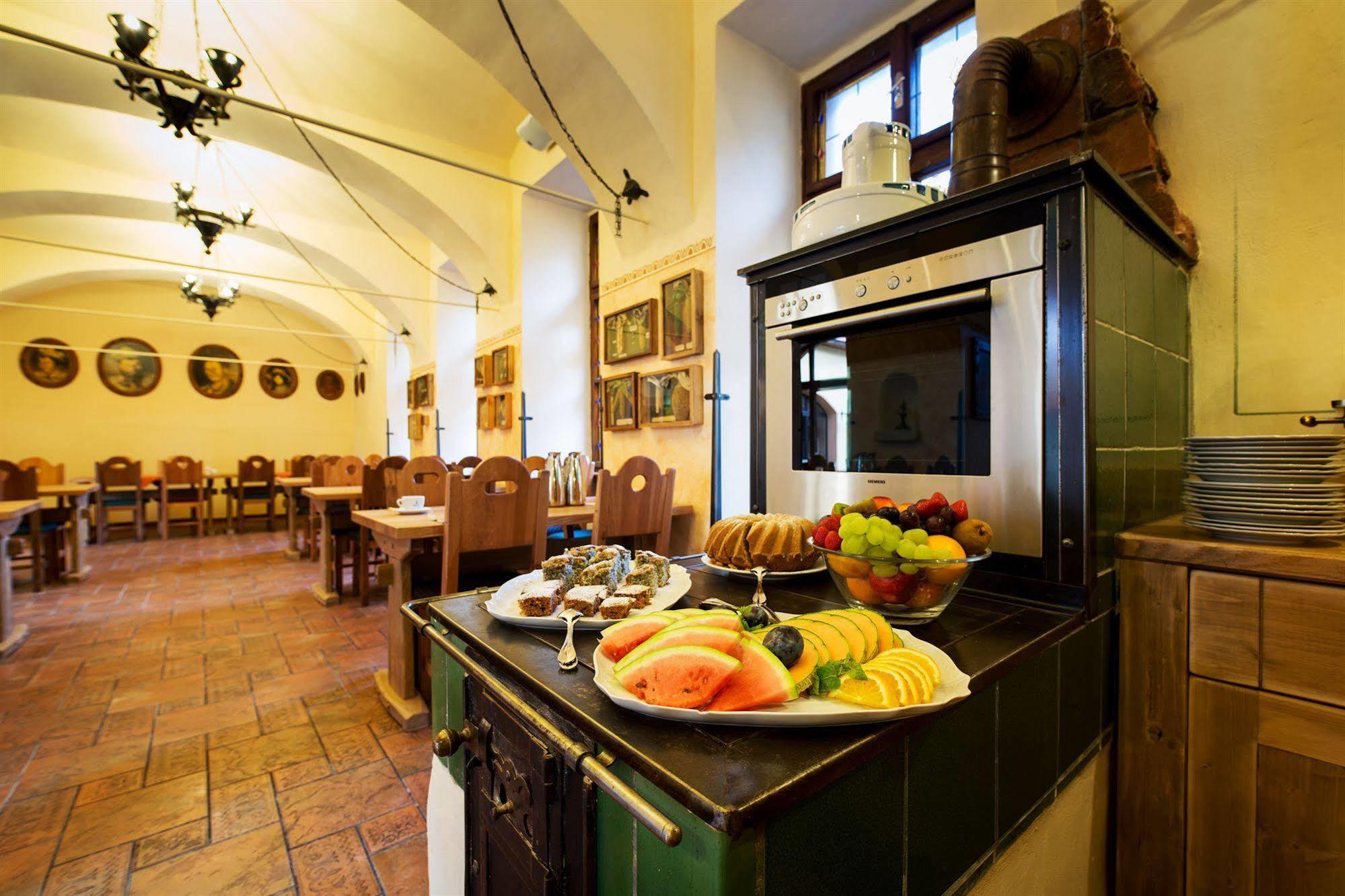 Hotel Selsky Dvur - Bohemian Village Courtyard Praga Exterior foto